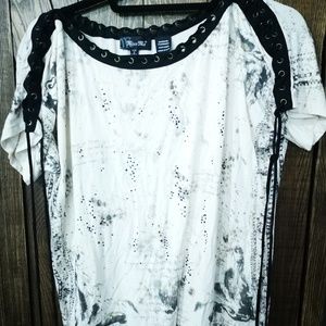 Miss Me Laced Grommet Top